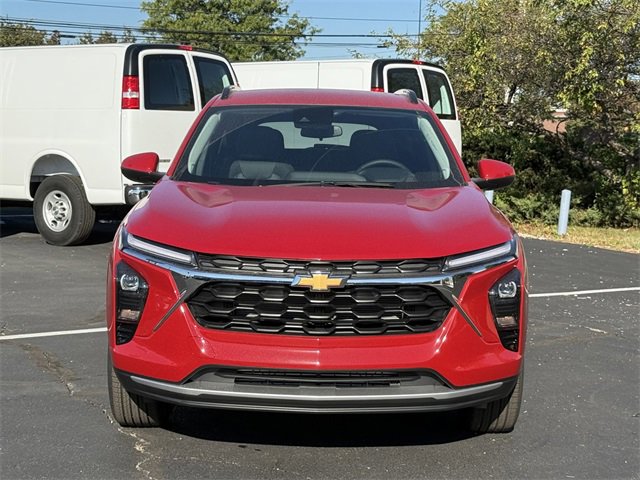 2026 Chevrolet Trax LT photo 2