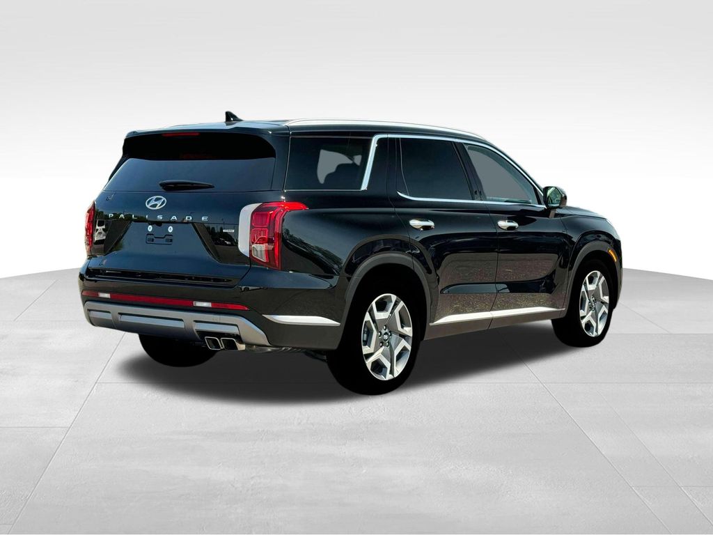 2025 Hyundai Palisade SEL photo 2