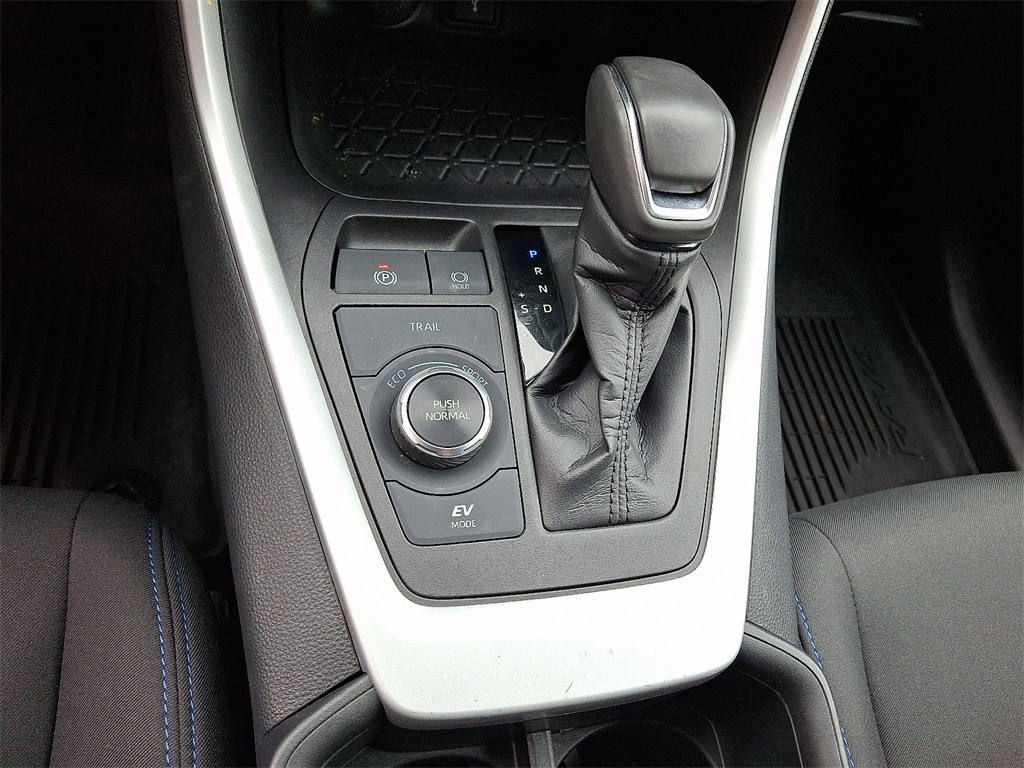 2022 Toyota RAV4 Hybrid SE photo 20