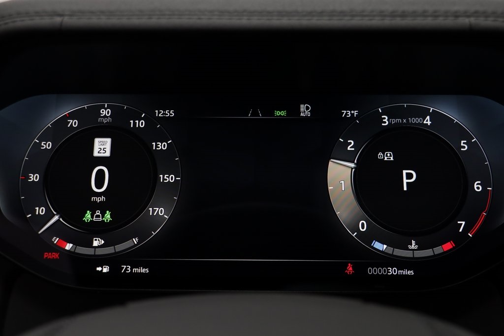 2025 Land Rover Range Rover SE photo 7