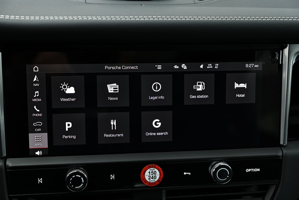 2025 Porsche Macan T photo 36