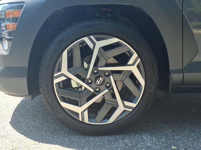 2026 Hyundai Kona SEL photo 3