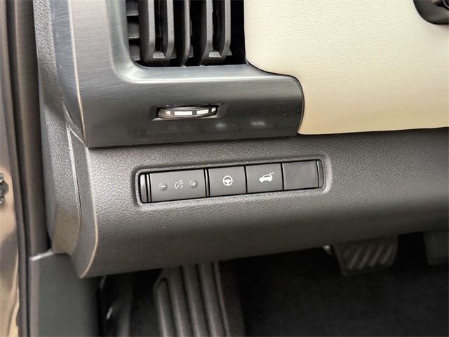 2025 Nissan Pathfinder SL photo 29