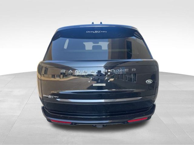 2023 Land Rover Range Rover SE photo 3