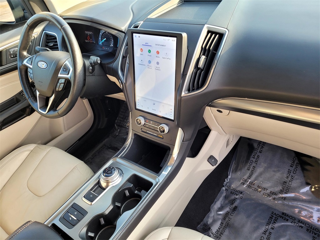 2022 Ford Edge Titanium photo 20