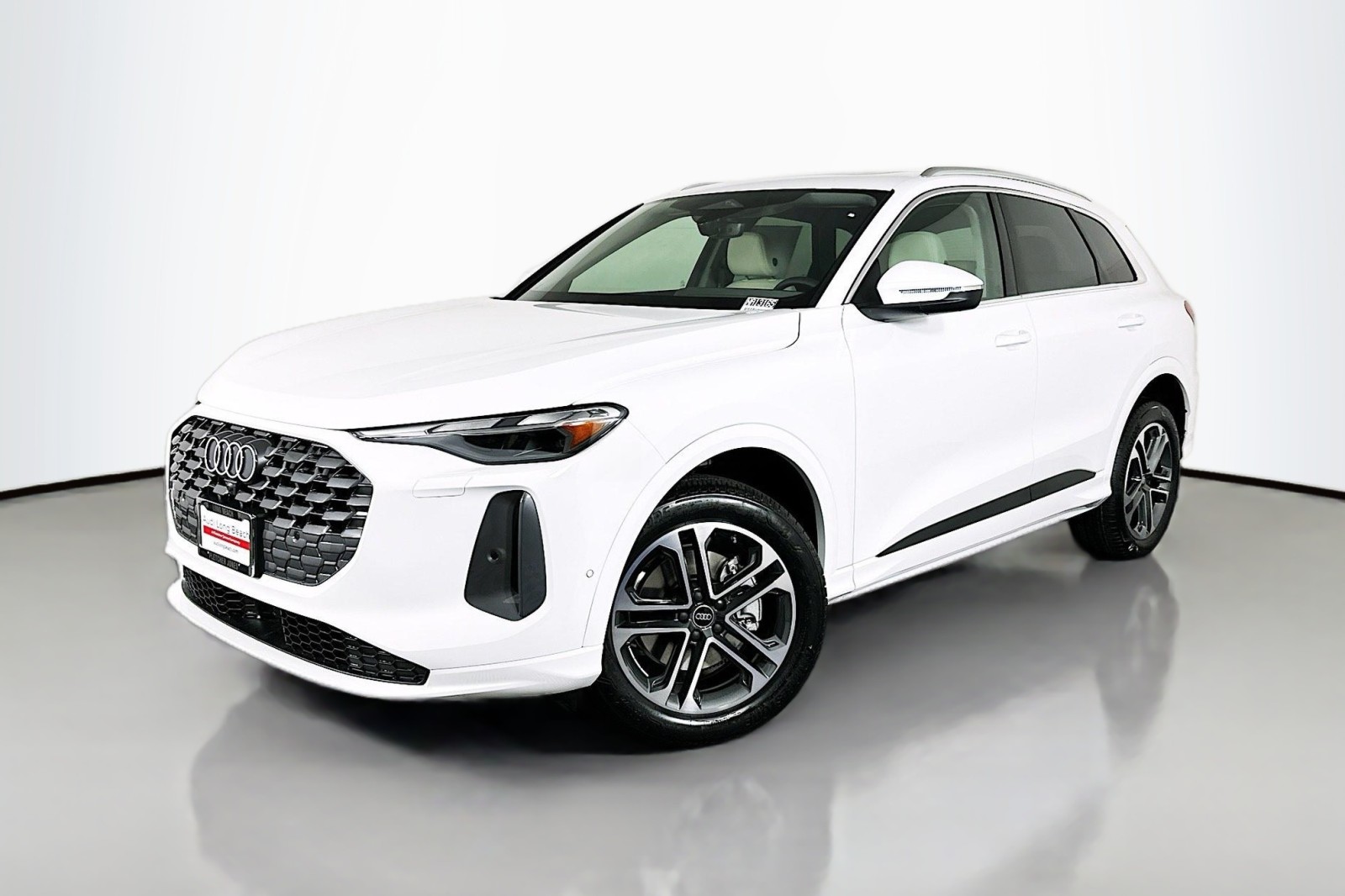 2025 Audi New Q5 Premium's photo