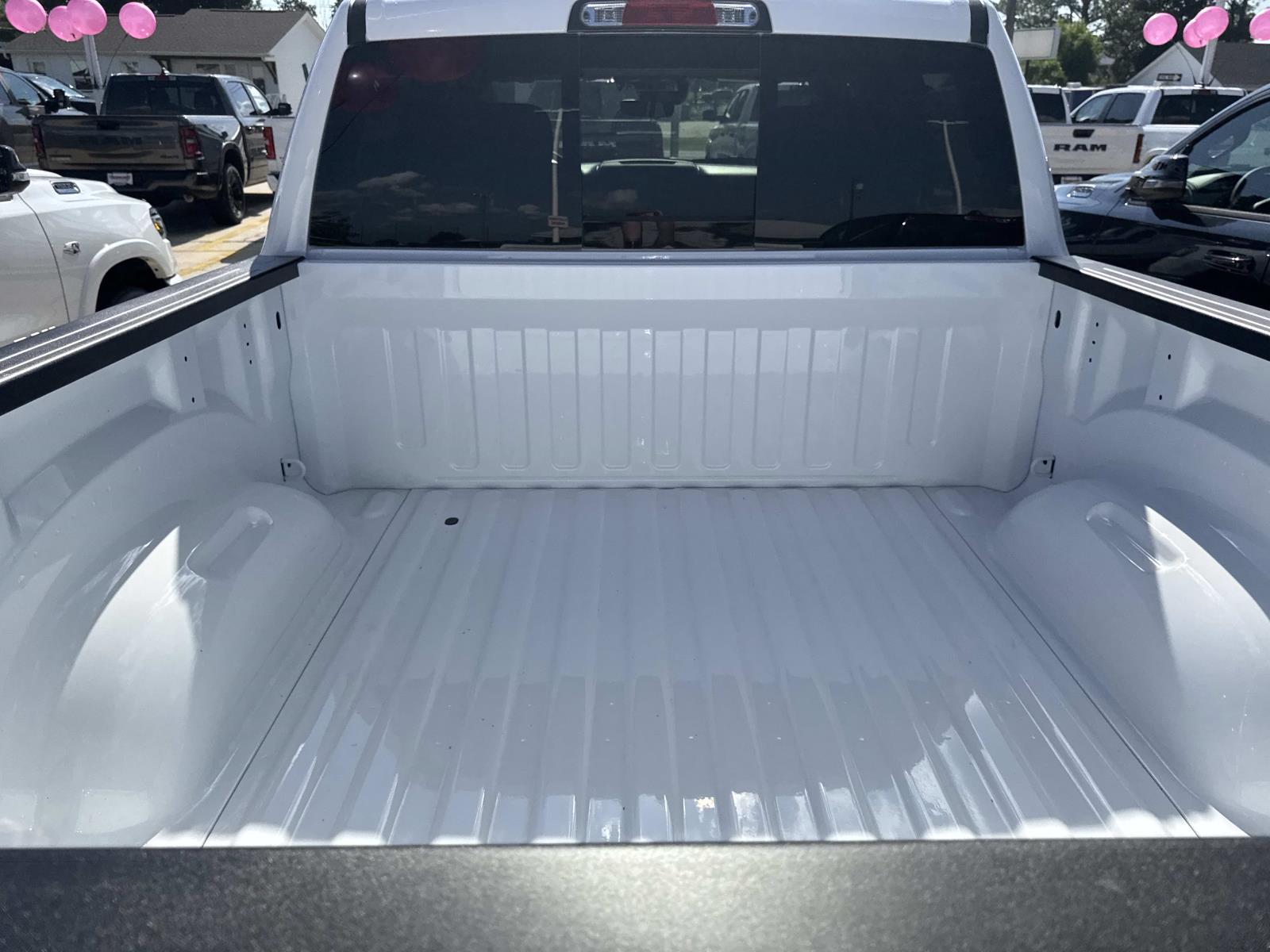 2025 Ram 1500 Warlock photo 4
