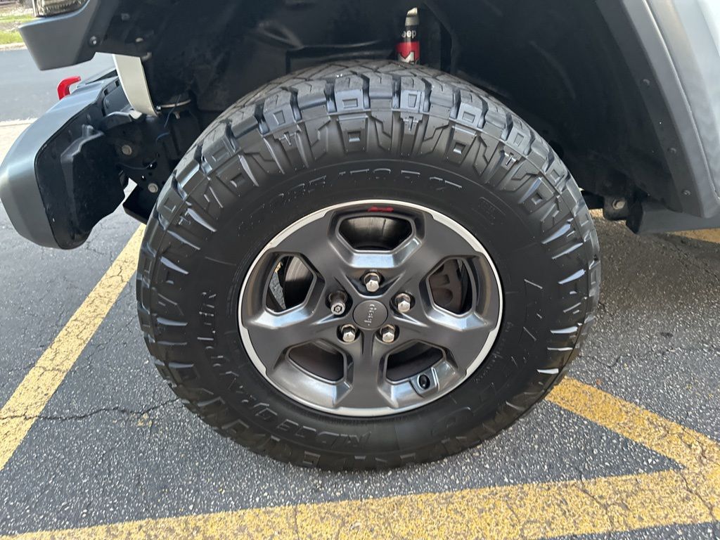 2020 Jeep Gladiator Rubicon photo 28
