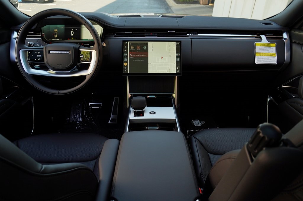 2025 LAND ROVER RANGE ROVER - Image 7