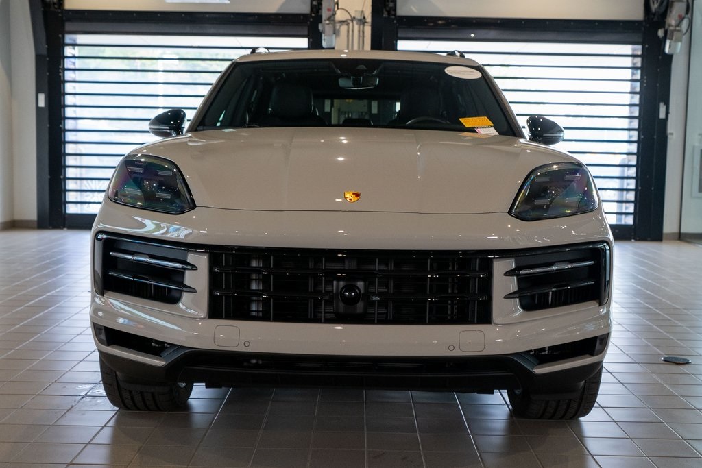 2024 Porsche Cayenne photo 6