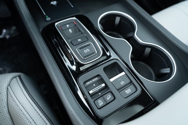 2025 Honda Pilot Elite photo 32