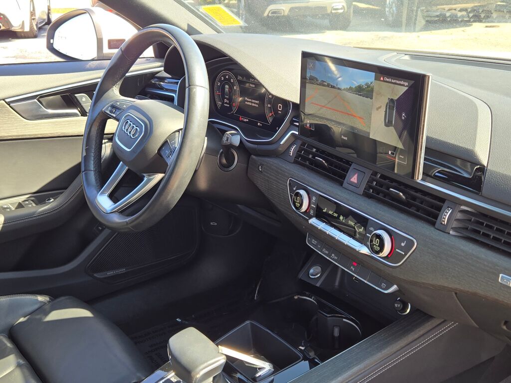 2023 Audi A4 S line Quattro Premium Plus photo 5