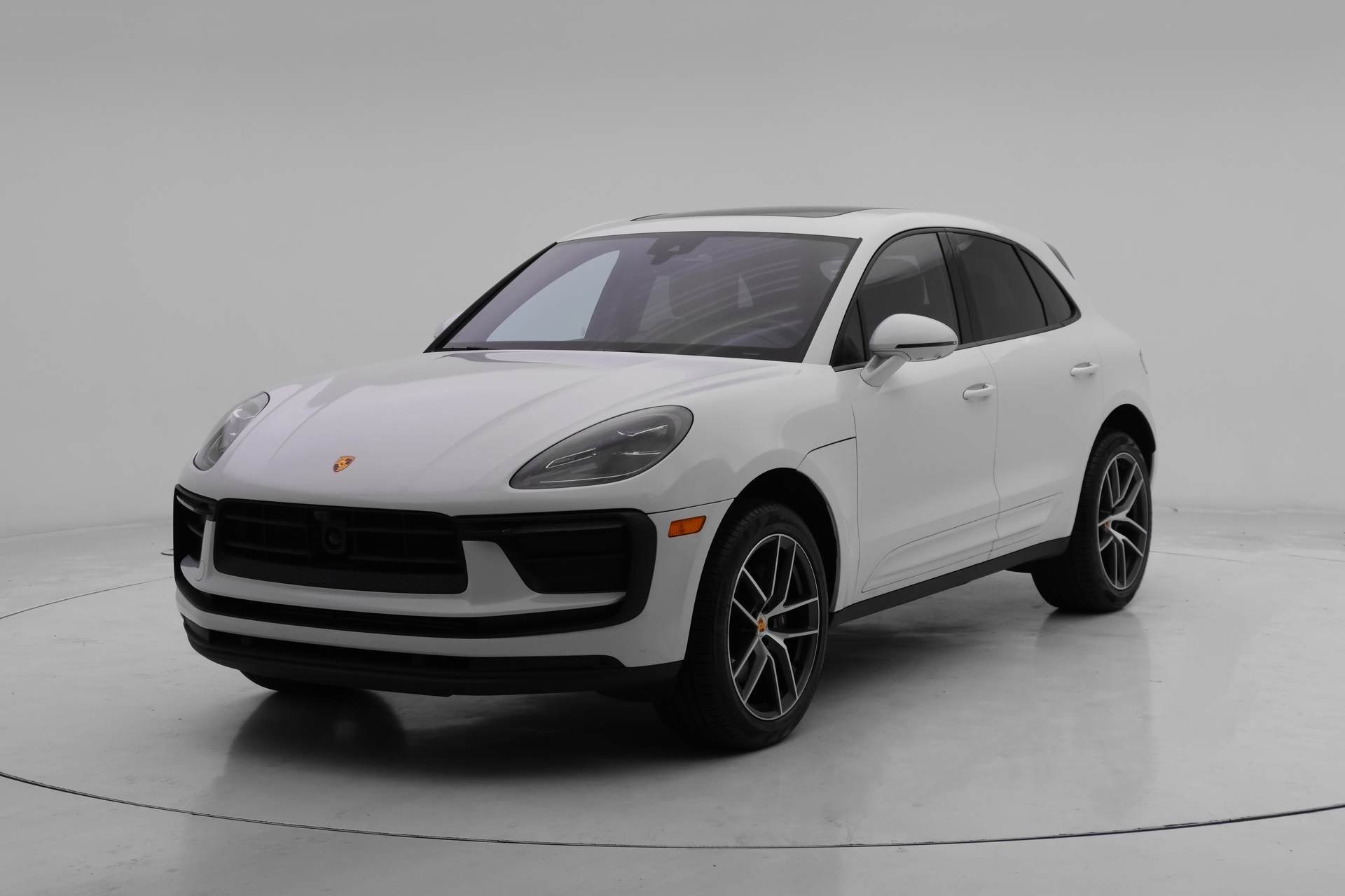2025 Porsche Macan