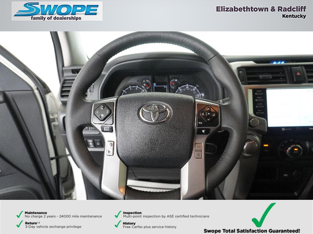 2023 Toyota 4Runner SR5 4WD photo 7