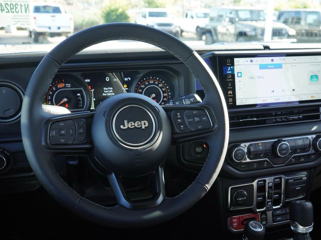 New 2026 Black Clear-Coat Exterior Paint Jeep Rubicon image 28