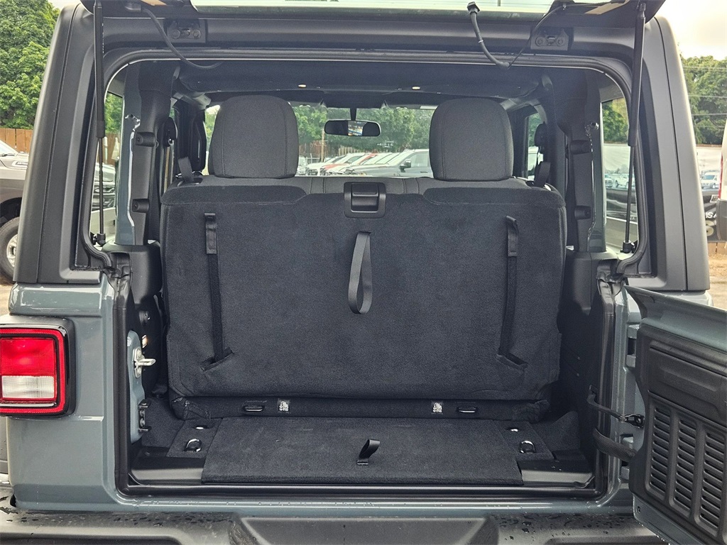 2025 Jeep Wrangler Sport photo 10