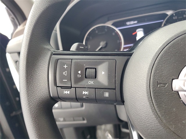 2023 Nissan Rogue SV photo 15