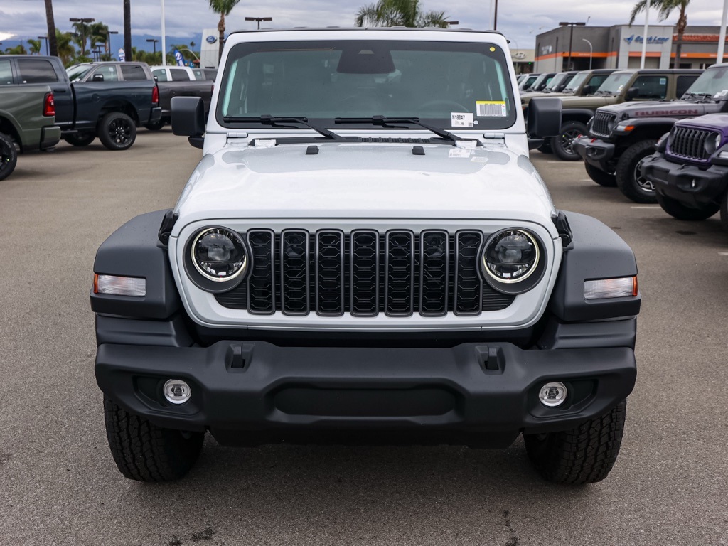 New 2026 Bright White Clear-Coat Exterior Paint Jeep Sport S image 8