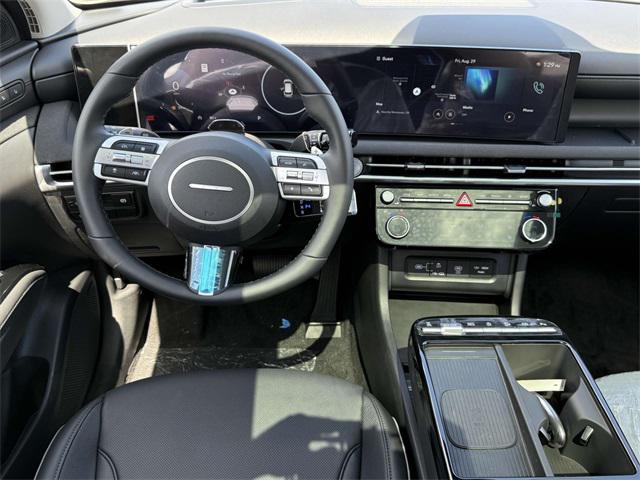 2025 Hyundai Tucson Limited photo 13