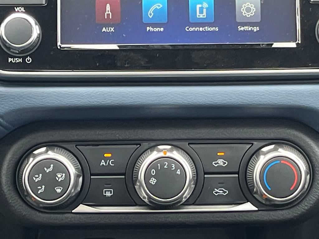 2025 Nissan Versa SV photo 24