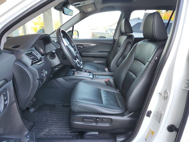 2021 Honda Pilot Special Edition photo 13