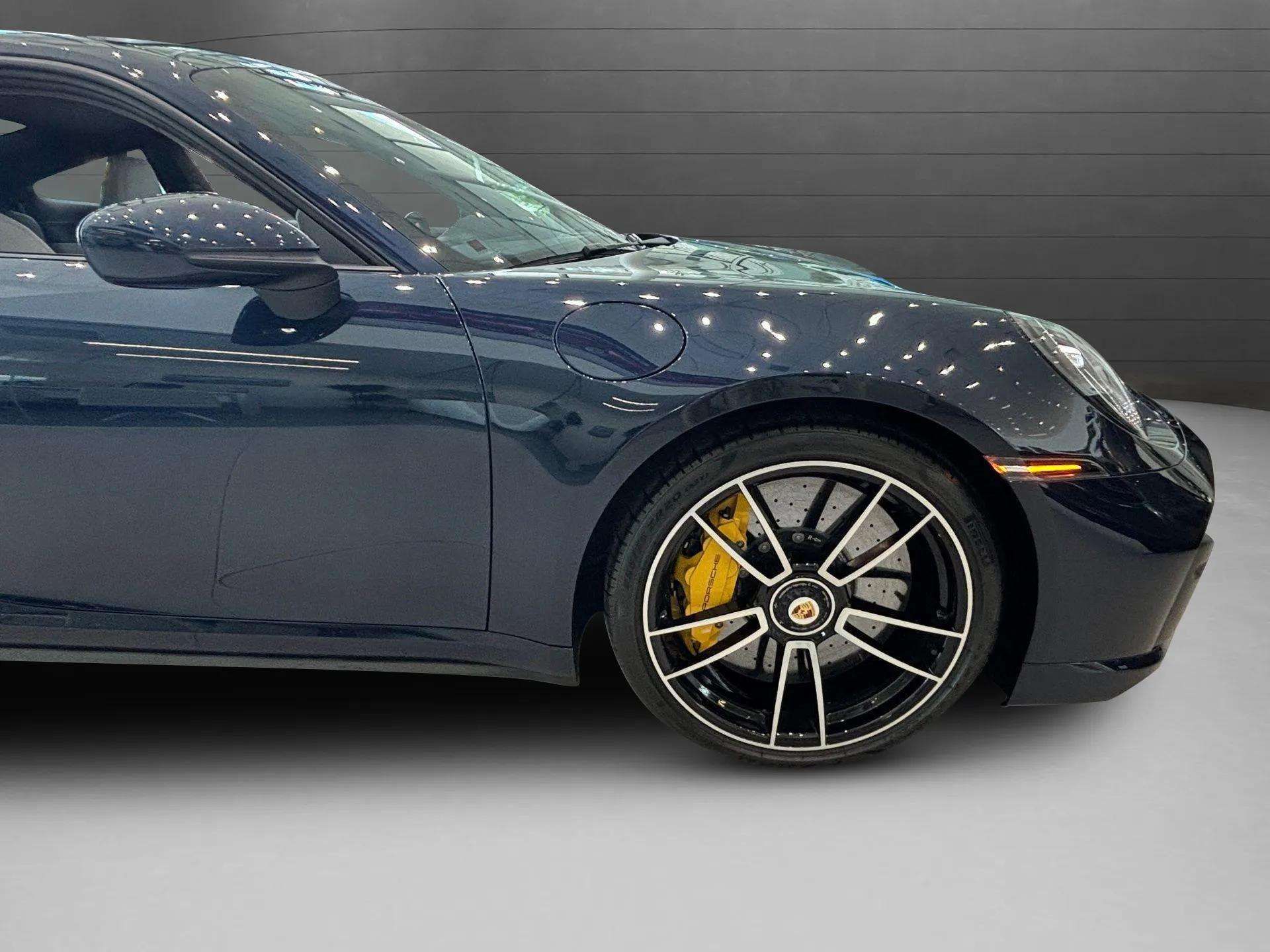 2021 Porsche 911 Turbo S photo 6
