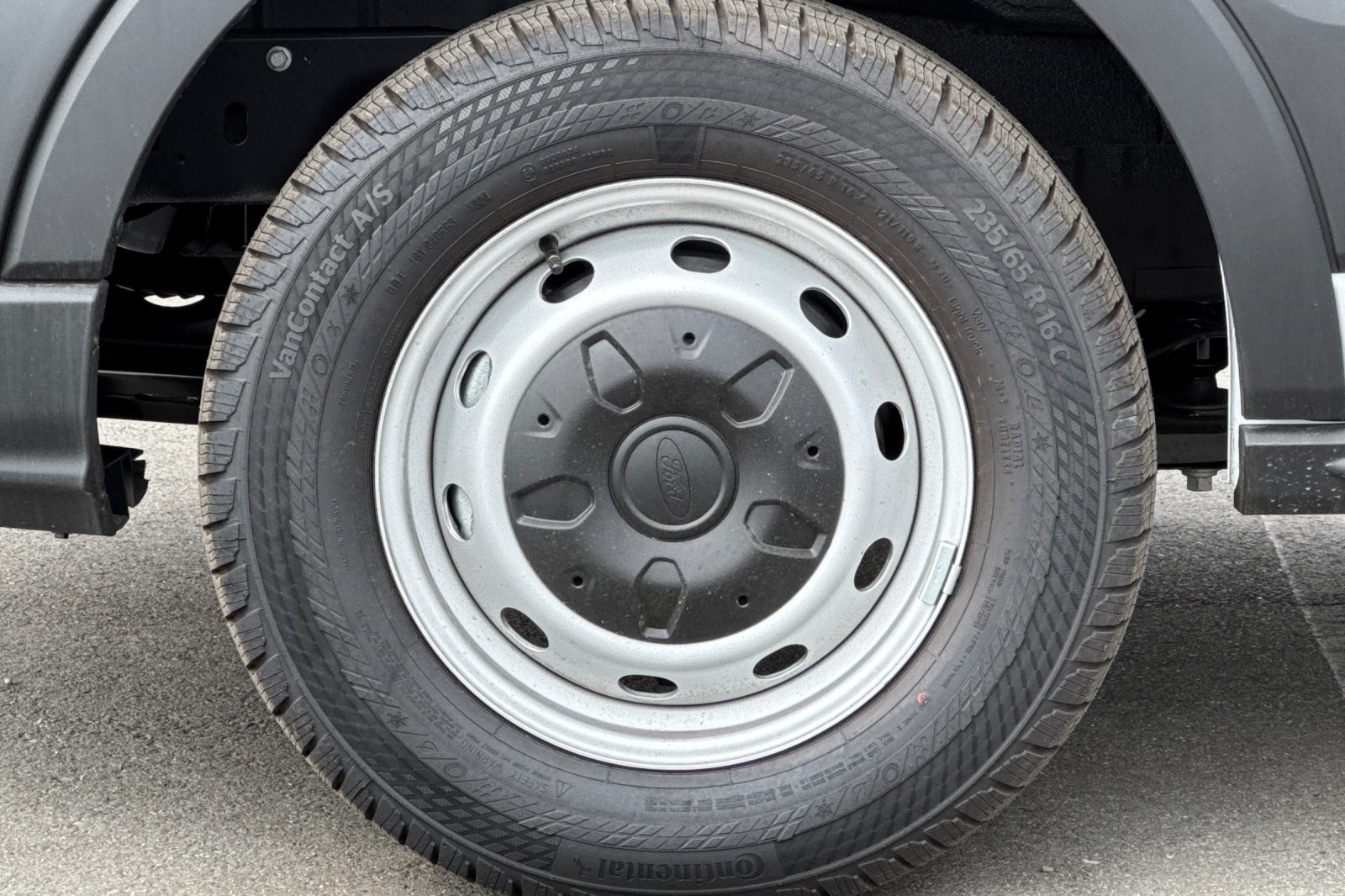 2024 Ford Transit photo 21