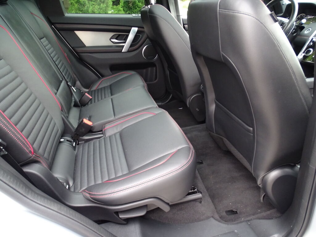 2022 Land Rover Discovery Sport S R-Dynamic photo 10