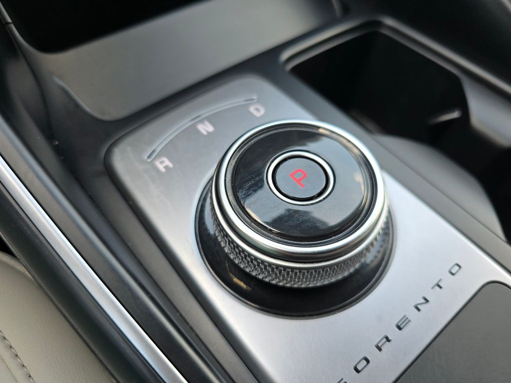 2022 Kia Sorento Hybrid S photo 19