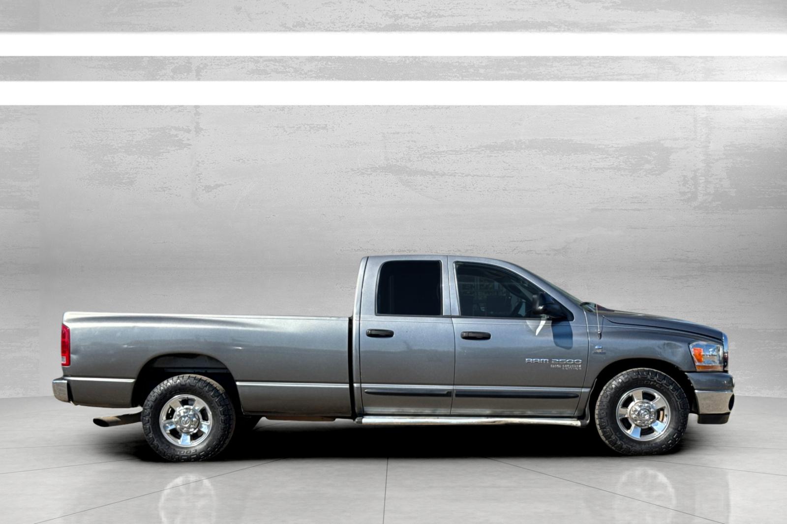 2006 Dodge Ram SLT photo 2