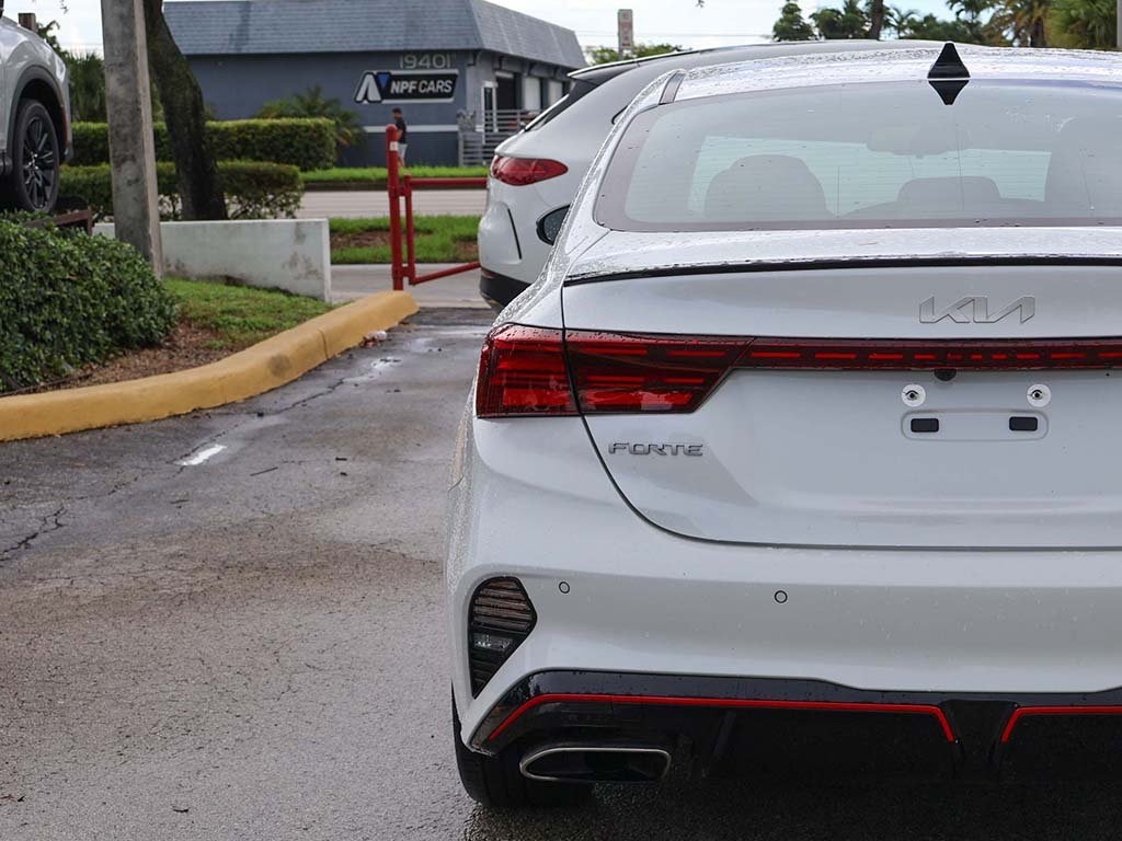2023 Kia Forte GT photo 16