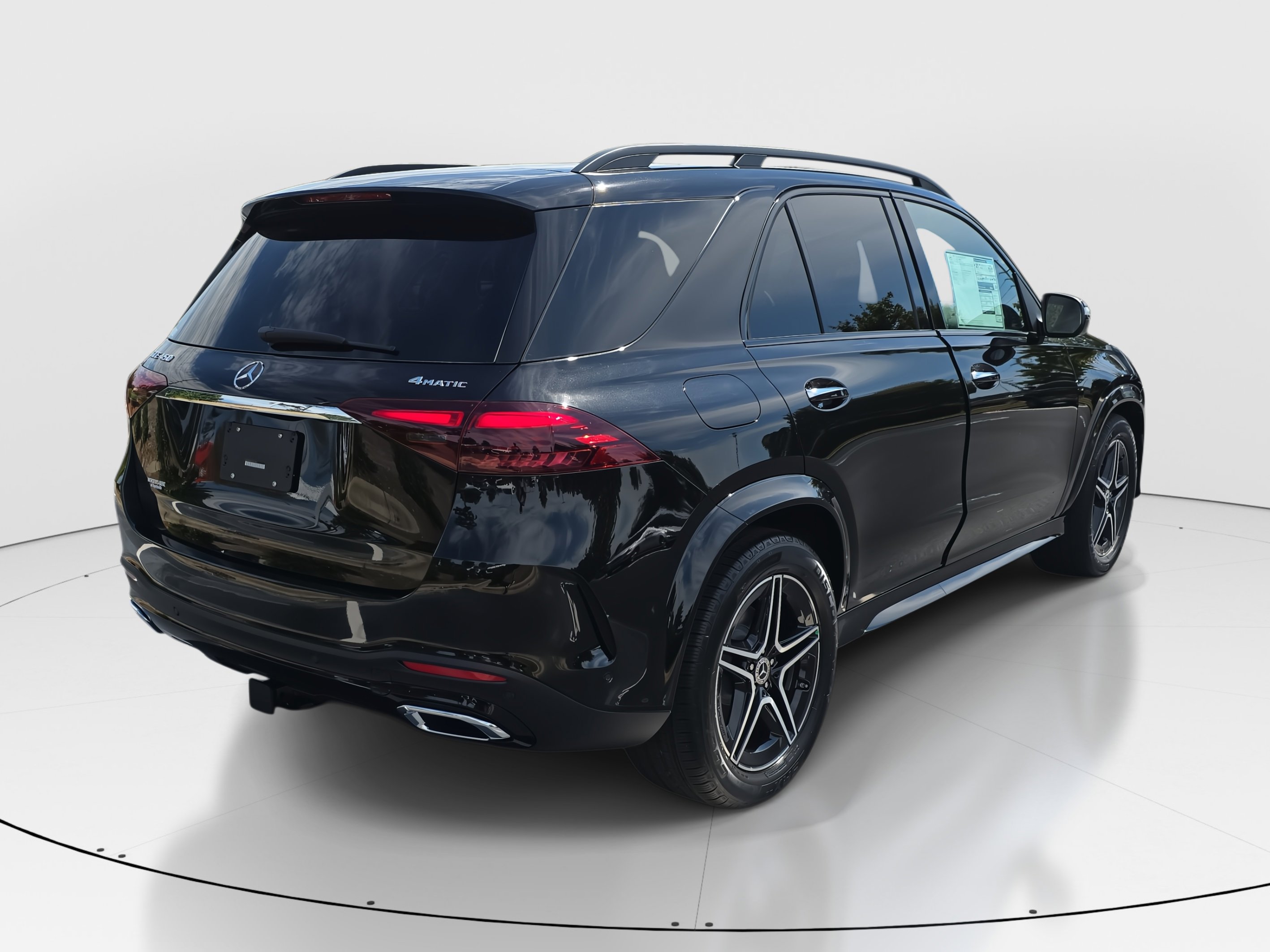 2026 Mercedes Benz GLE 450 4MATIC photo 3