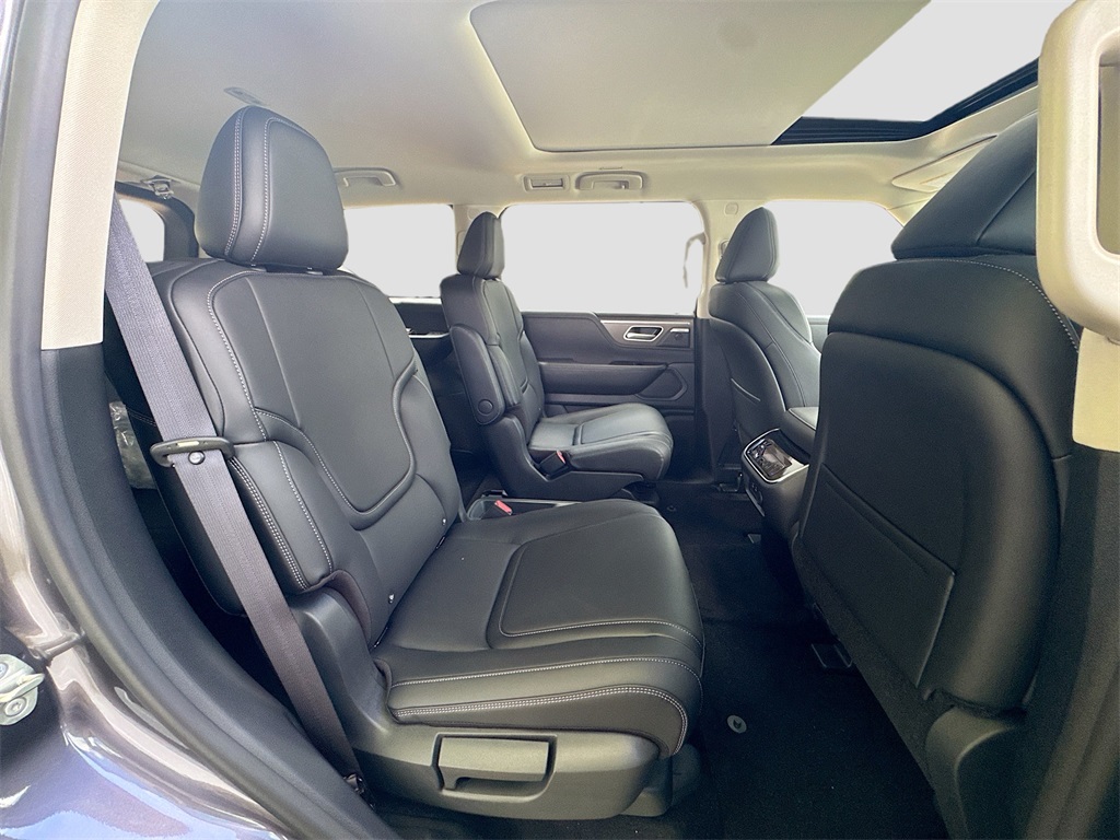 2026 Infiniti QX80 Pure photo 29