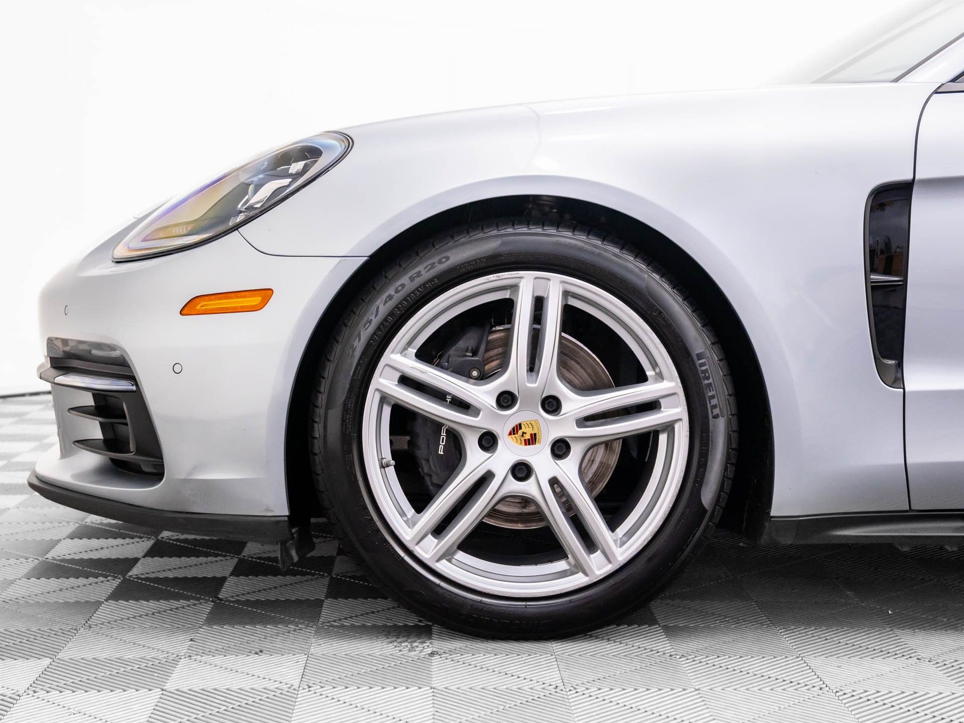 2020 Porsche Panamera 4 photo 28