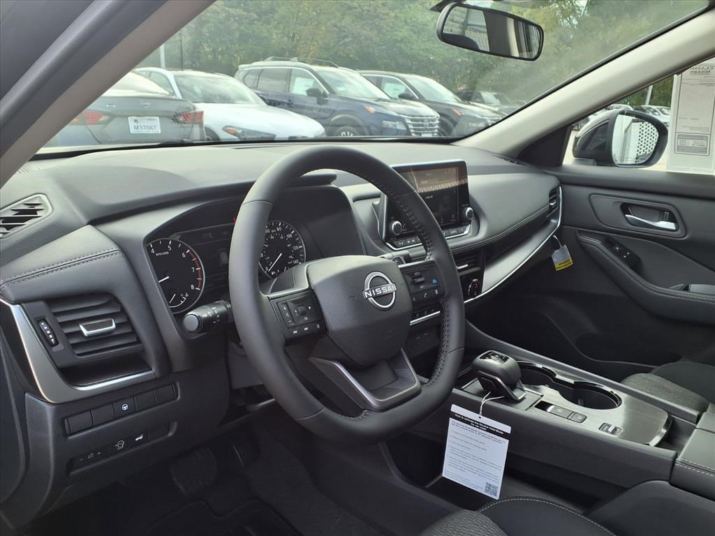 2026 Nissan Rogue SV photo 12
