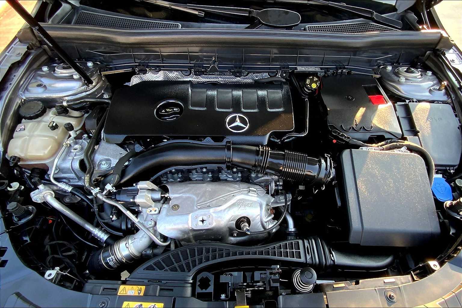 2022 Mercedes Benz GLB 250 photo 29