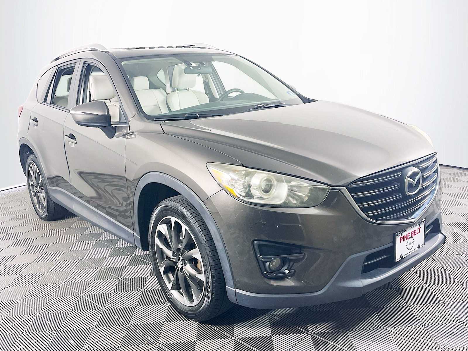 2016 Mazda CX-5 Grand Touring photo 3