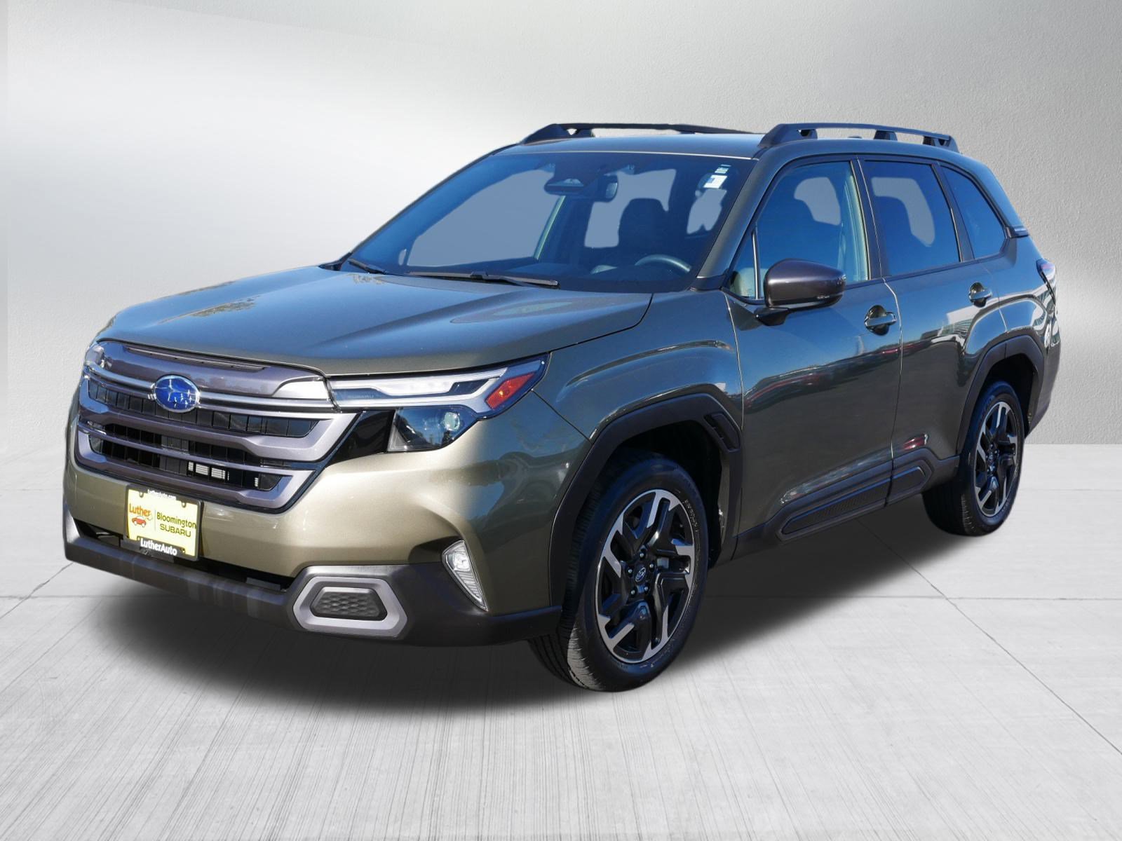 2025 Subaru Forester Limited photo 3