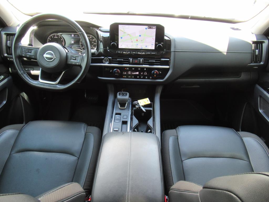 2023 Nissan Pathfinder SL photo 11