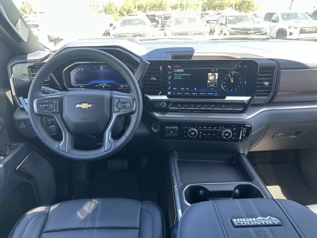 2025 Chevrolet Silverado 3500HD High Country photo 21