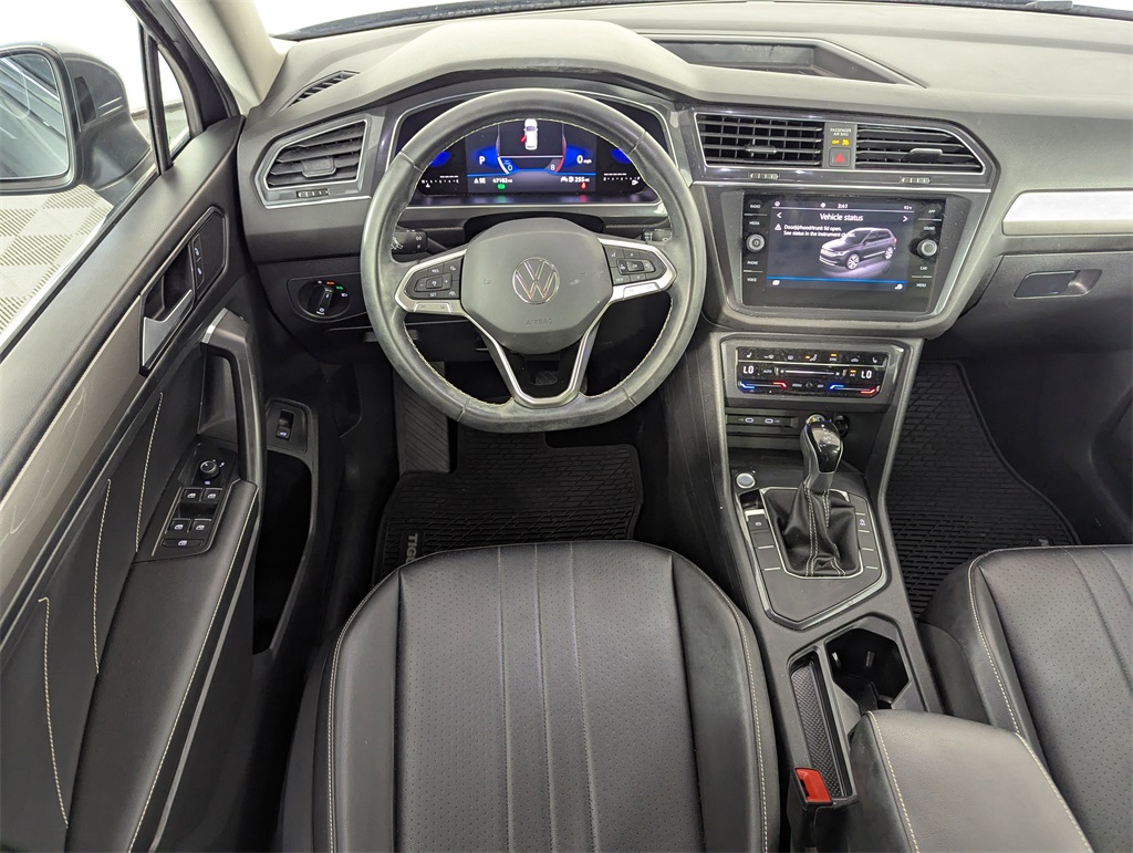 2022 Volkswagen Tiguan SE photo 11