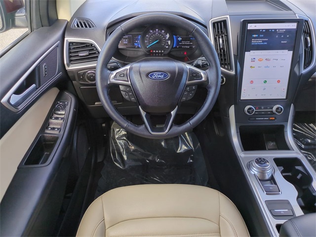 2023 Ford Edge SEL photo 14