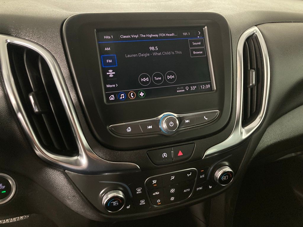 2024 Chevrolet Equinox LT photo 2