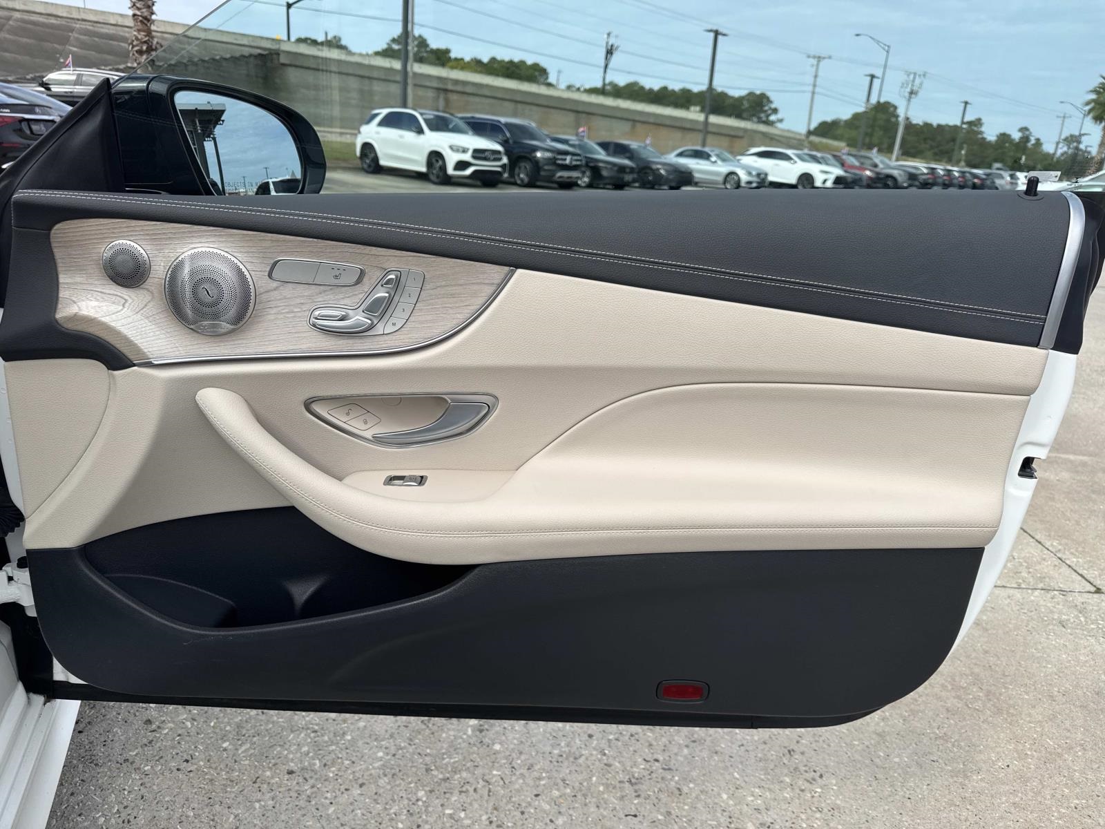2022 Mercedes Benz E 450 photo 12