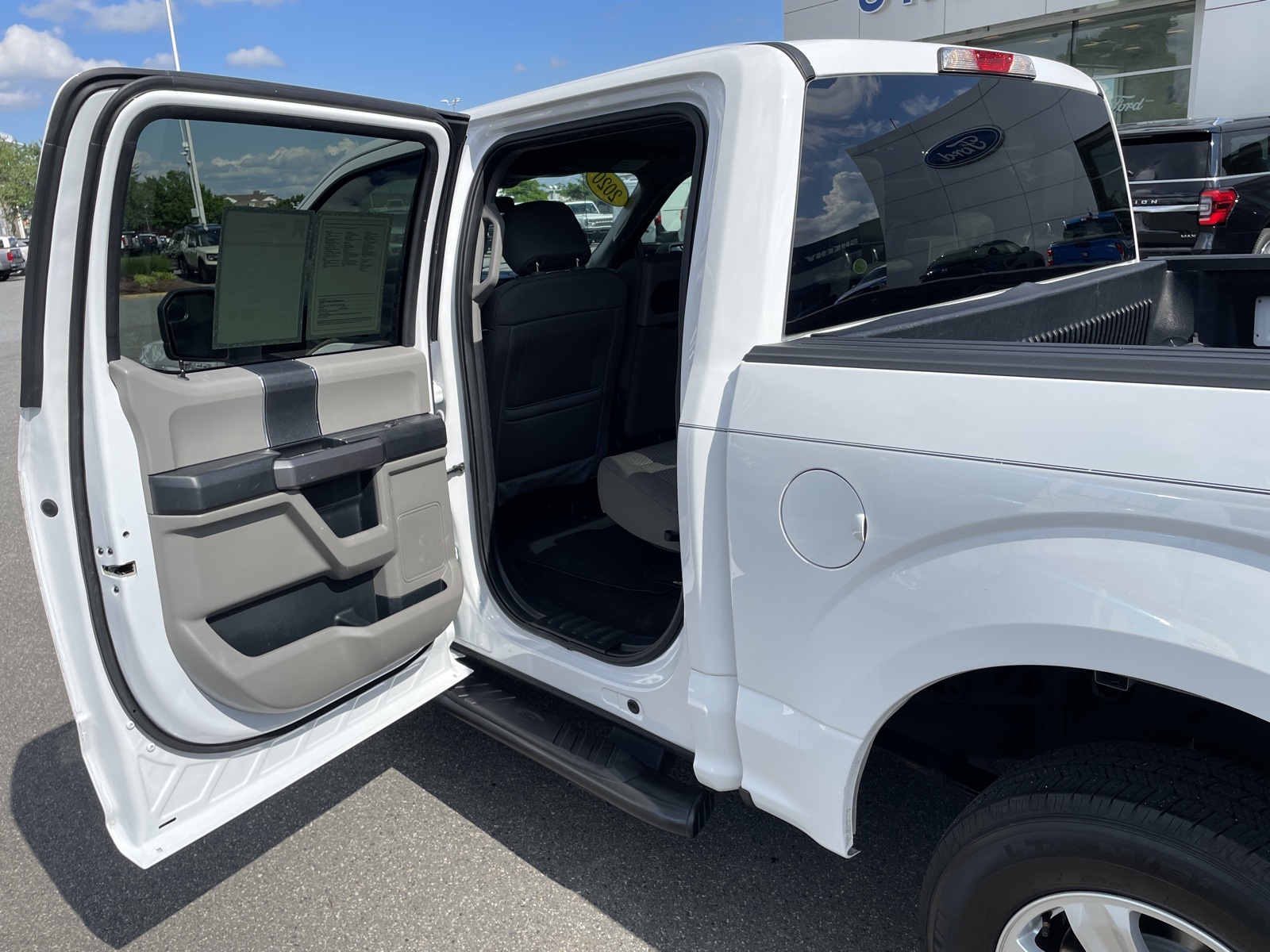 2020 Ford F-150 XLT photo 12