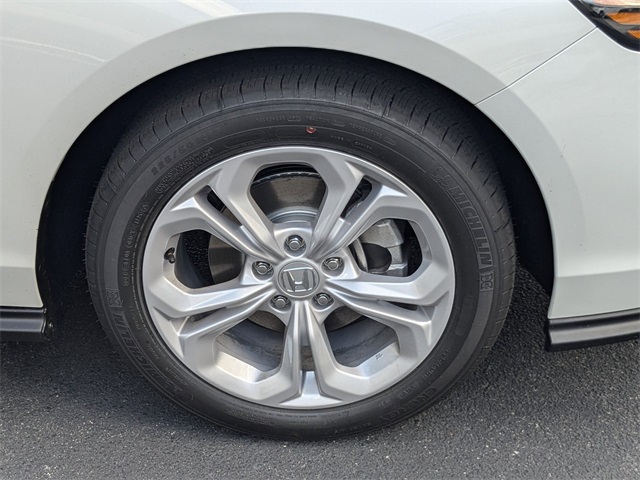 2025 Honda Accord LX photo 11