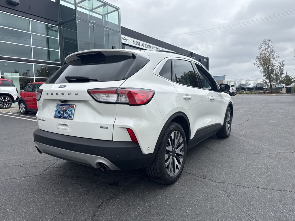 2020 Ford Escape Titanium Hybrid photo 5