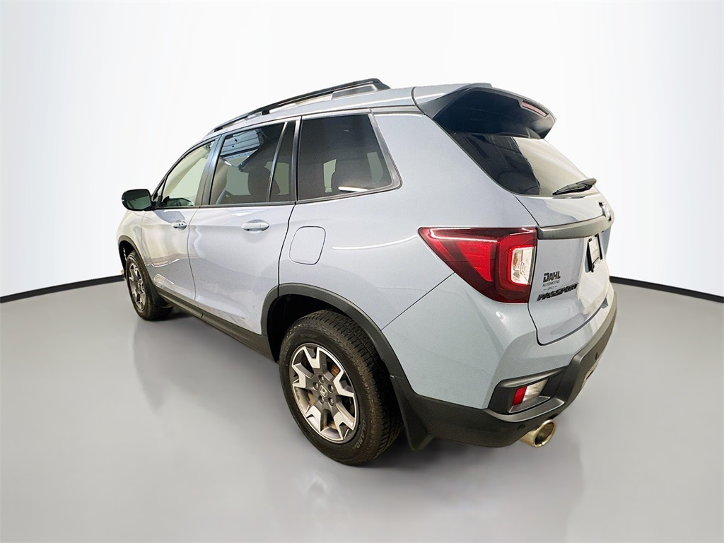 2022 Honda Passport TrailSport photo 2