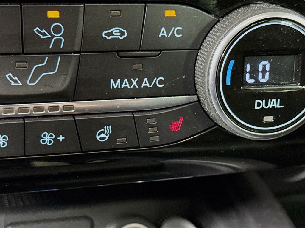2021 Ford Escape SEL photo 20