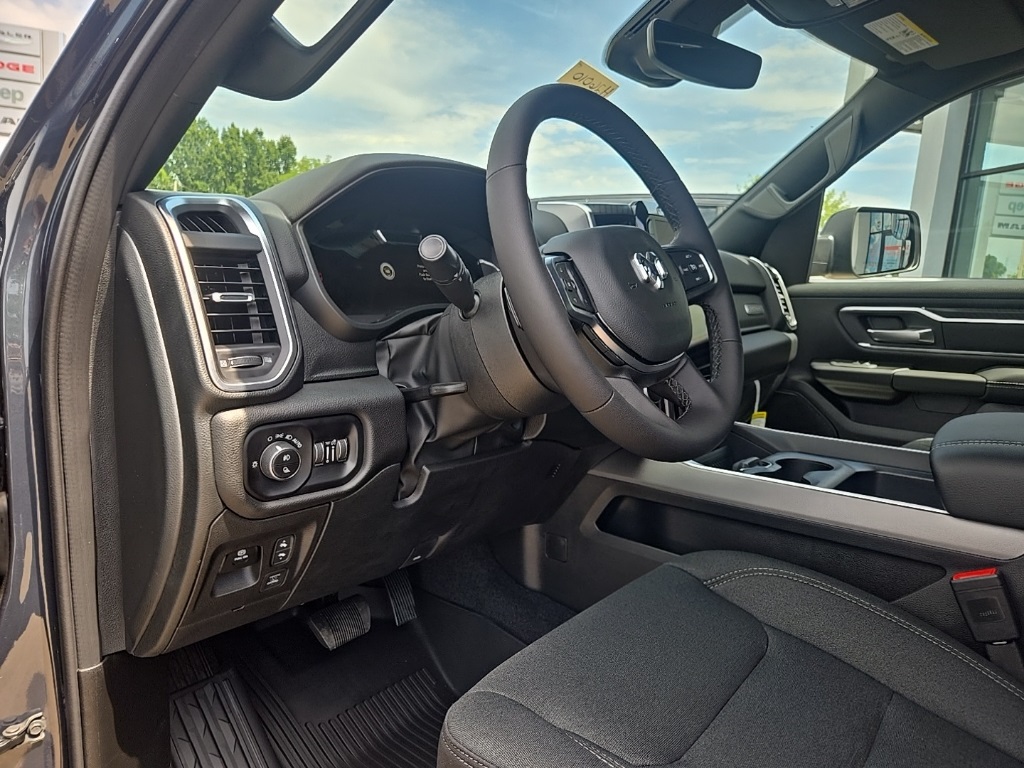 2026 Ram 1500 Big Horn Lone Star photo 32